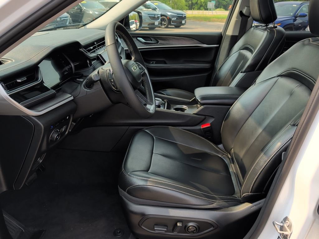 Used 2024 Jeep Grand Cherokee Limited 4xe AWD/4WD image 18