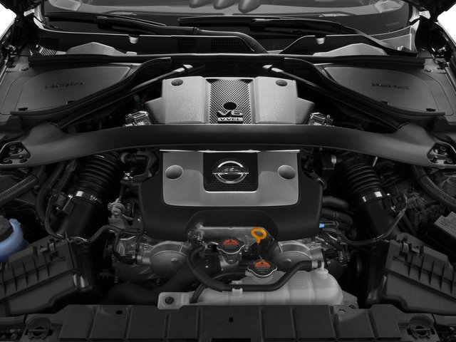 Used 2017 Nissan 370Z Coupe image 17
