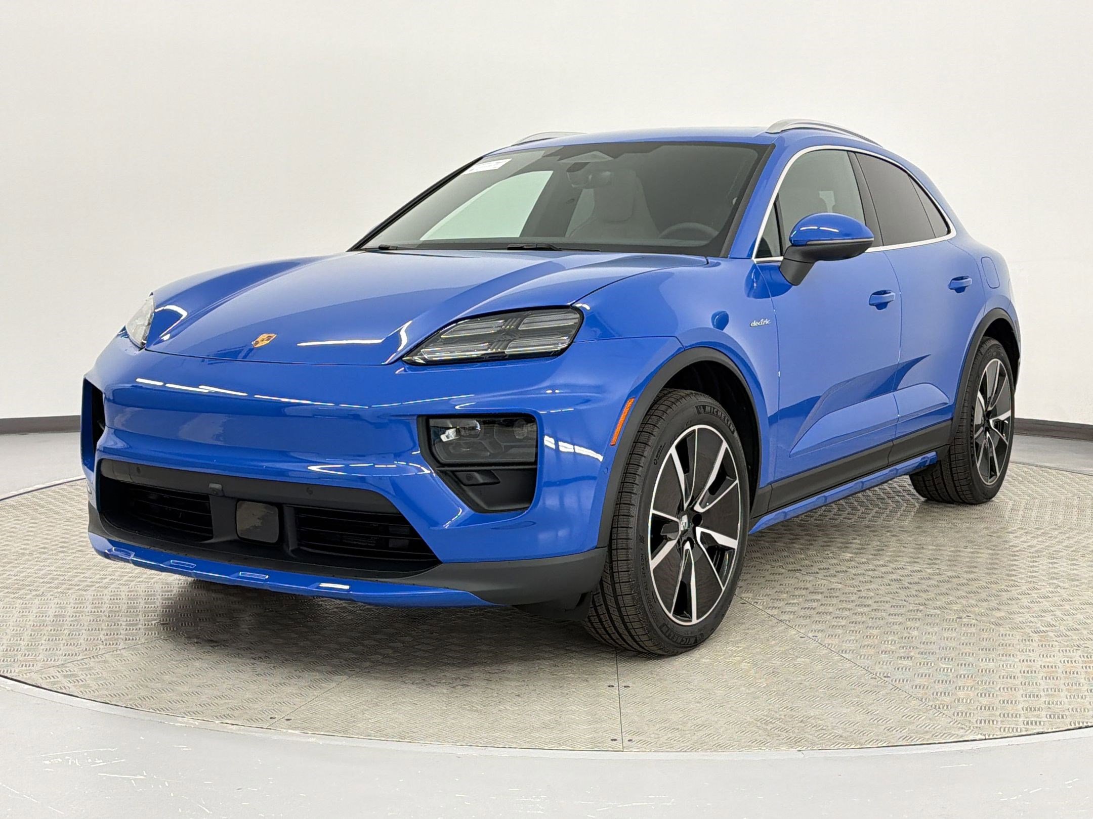 New 2026 Porsche Macan Electric RWD image 1