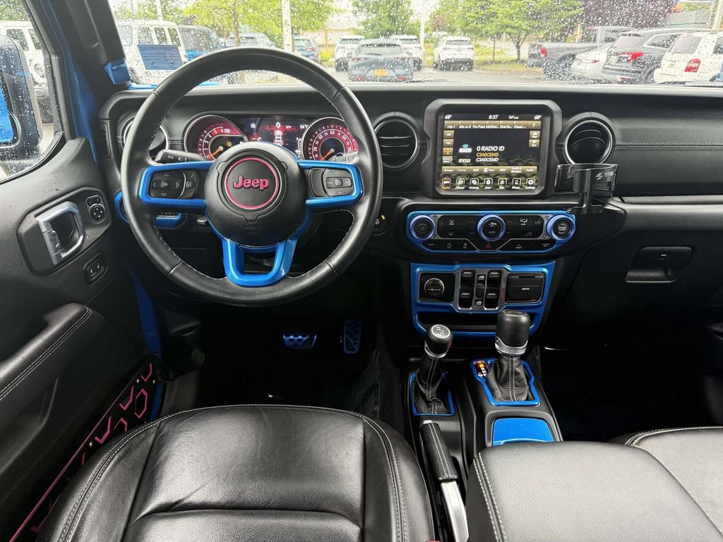 Used 2022 Jeep Wrangler Unlimited Sahara AWD/4WD image 18