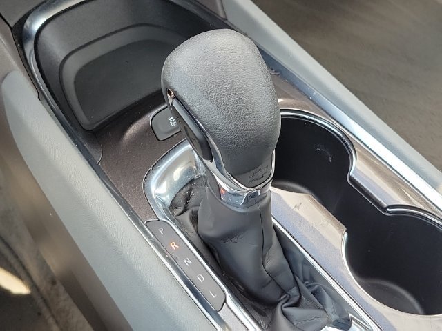 Used 2025 Chevrolet Malibu LT FWD image 32
