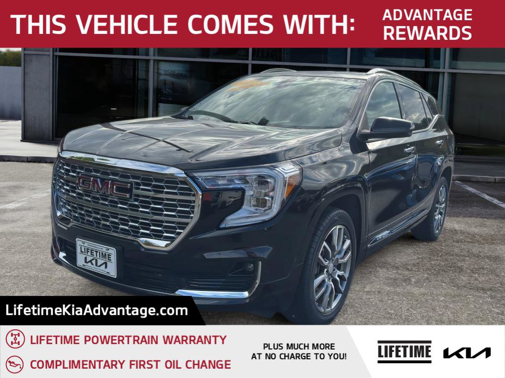 Used 2022 GMC Terrain Denali image 1