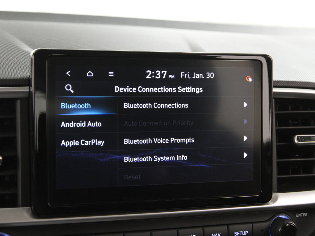 Certified 2021 Hyundai Venue SEL w/ Premium Package image 11