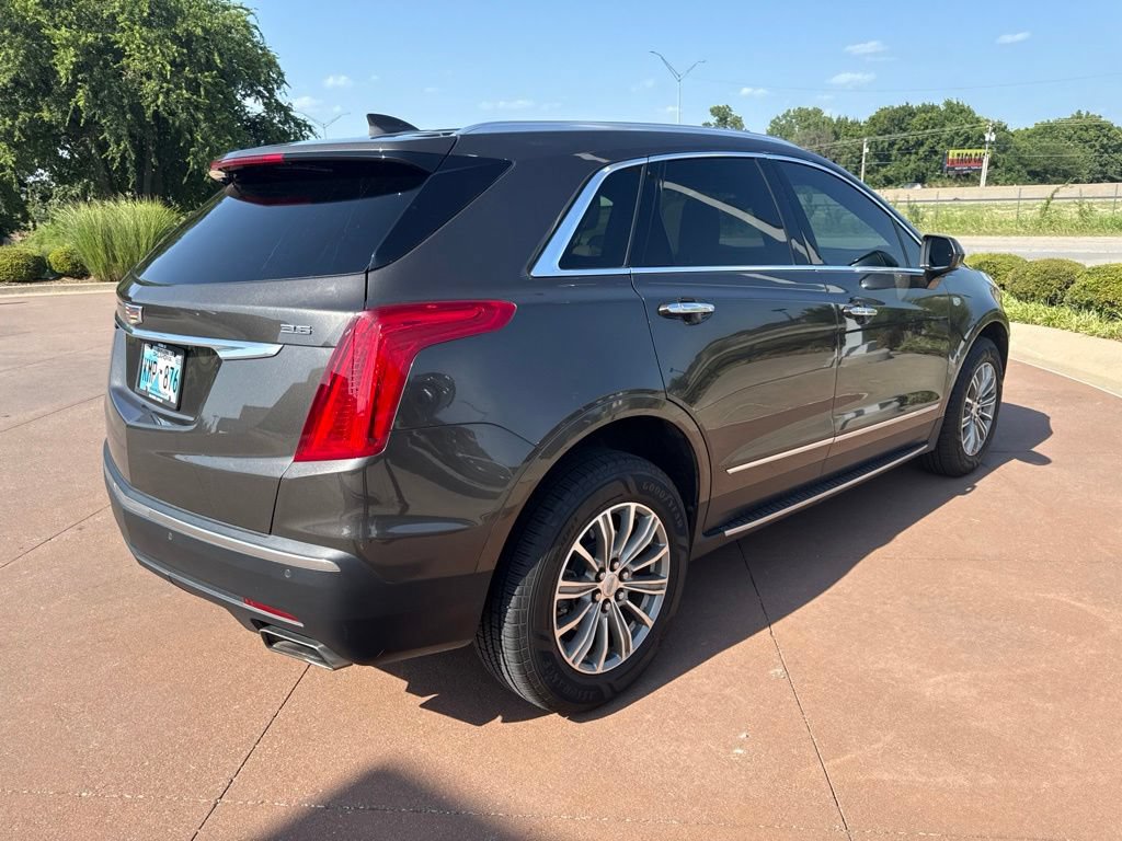 Used 2019 Cadillac XT5 Luxury FWD image 4
