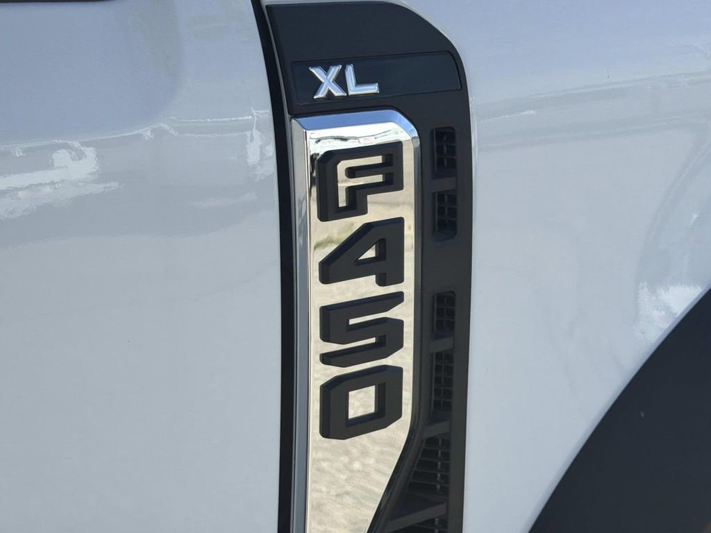 New 2026 Ford F450 XL w/ XL Chrome Package image 28