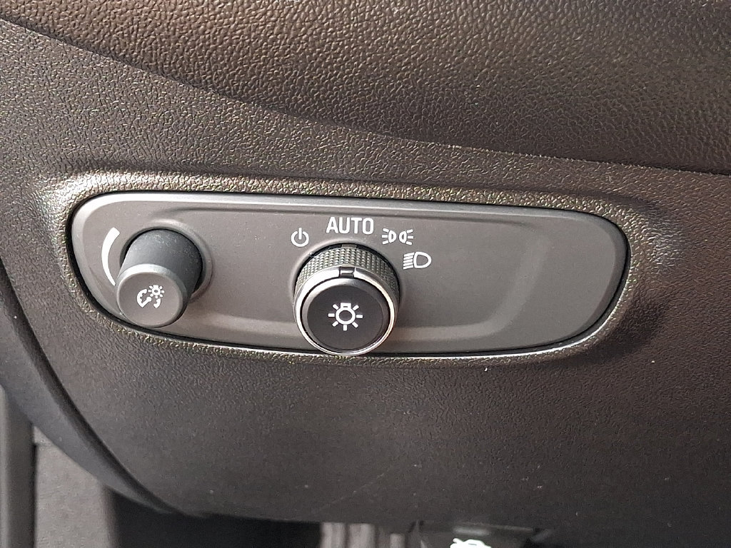 Used 2019 Chevrolet Equinox LT AWD/4WD image 28