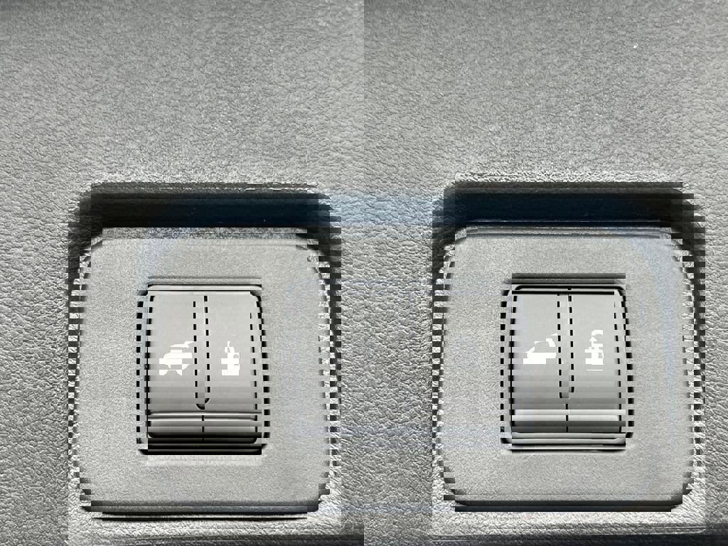 New 2026 Nissan Rogue Rock Creek image 34