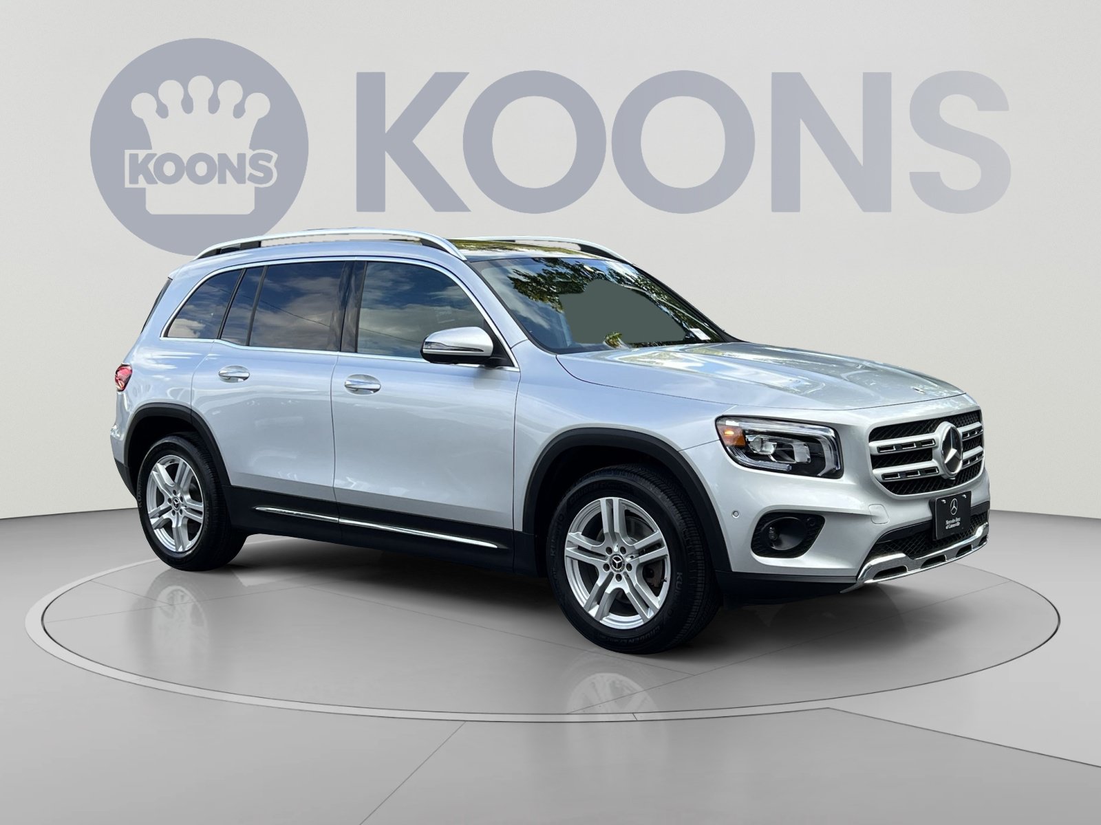 Used 2022 Mercedes-Benz GLB 250 4MATIC image 2