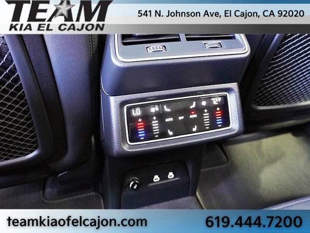 Used 2024 Audi Q8 e-tron Premium Plus AWD/4WD image 21