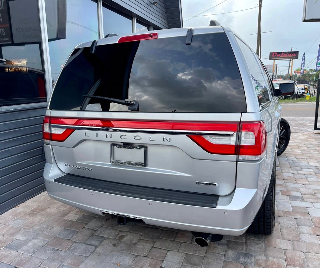 Used 2015 Lincoln Navigator 2WD image 50