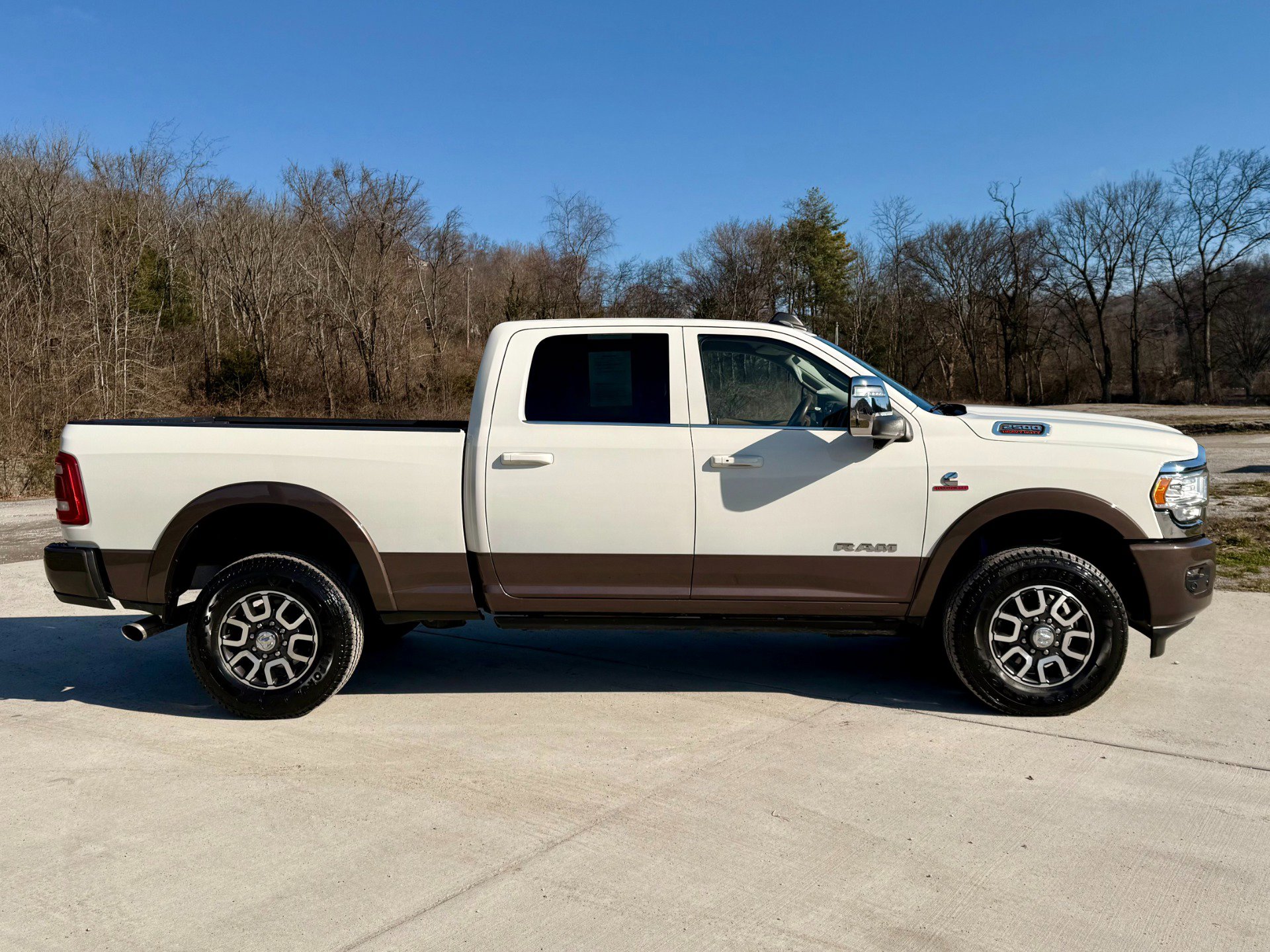 Used 2024 RAM 2500 Limited w/ Towing Technology Group AWD/4WD image 8