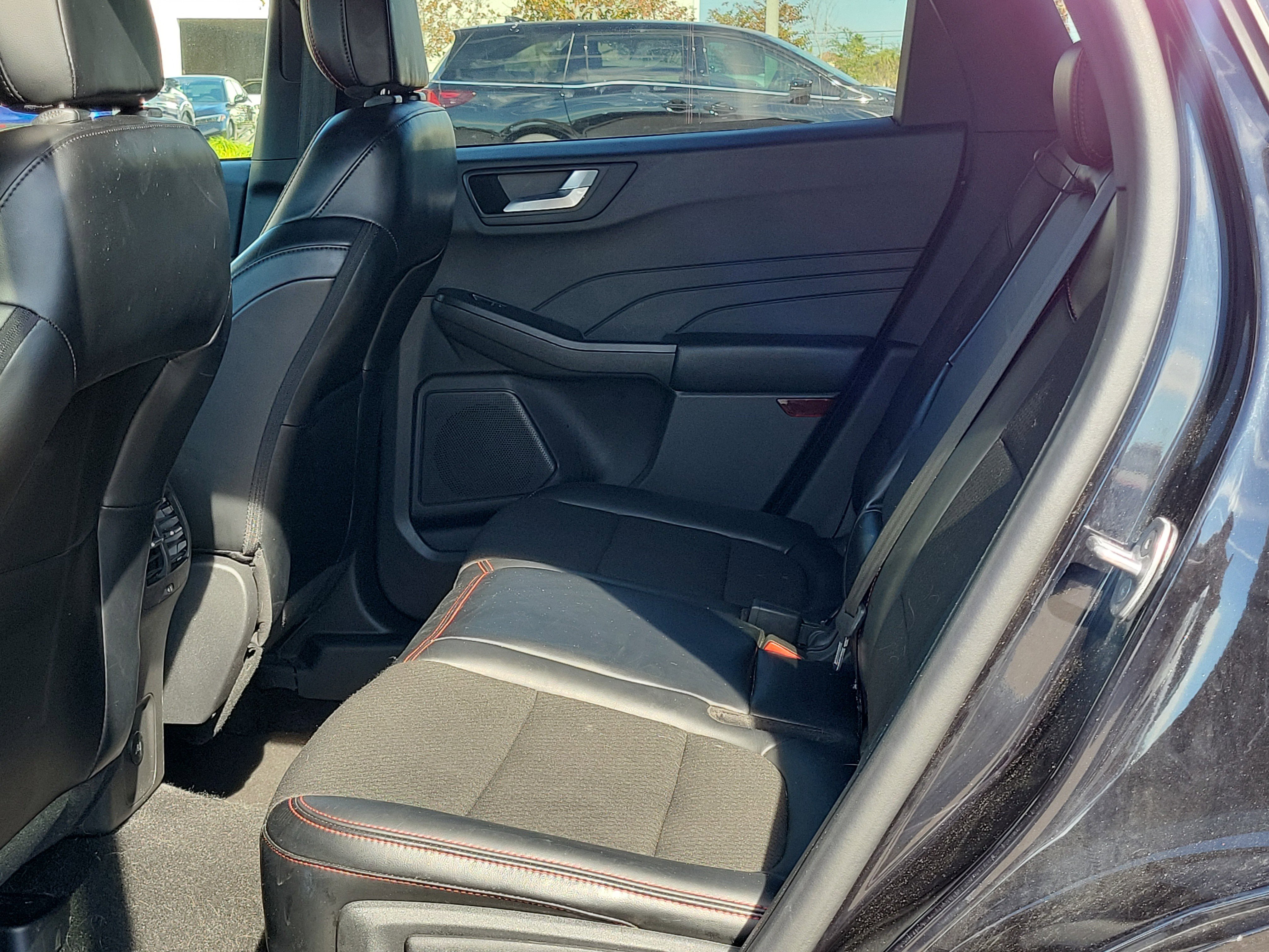 Used 2024 Ford Escape ST-Line image 10