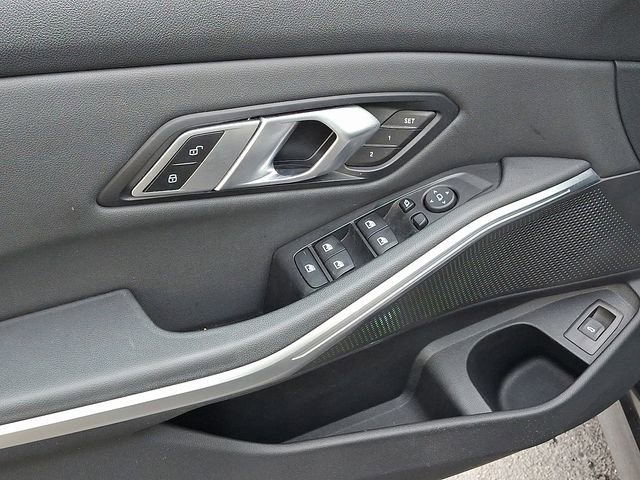 Used 2019 BMW 330i xDrive Sedan w/ Convenience Package image 12