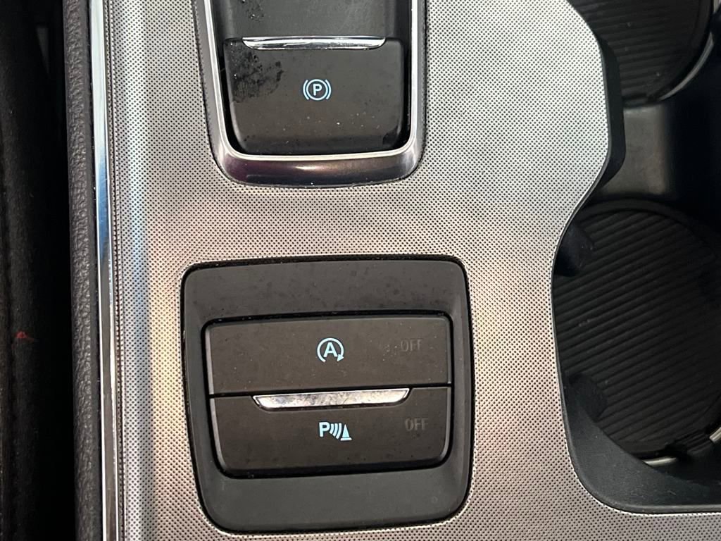 Used 2024 Ford Edge Titanium image 46