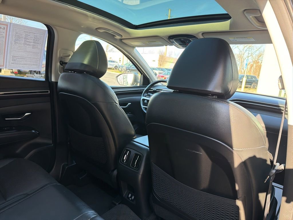 Used 2024 Hyundai Tucson Limited image 15