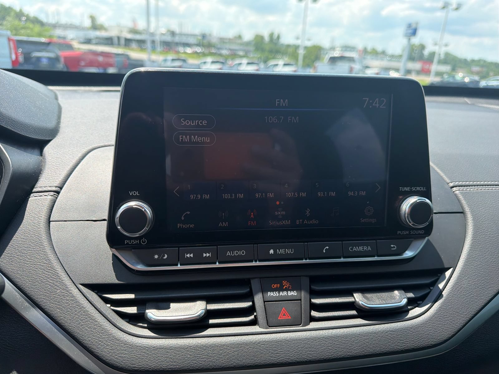 Used 2019 Nissan Altima 2.5 SV FWD image 21