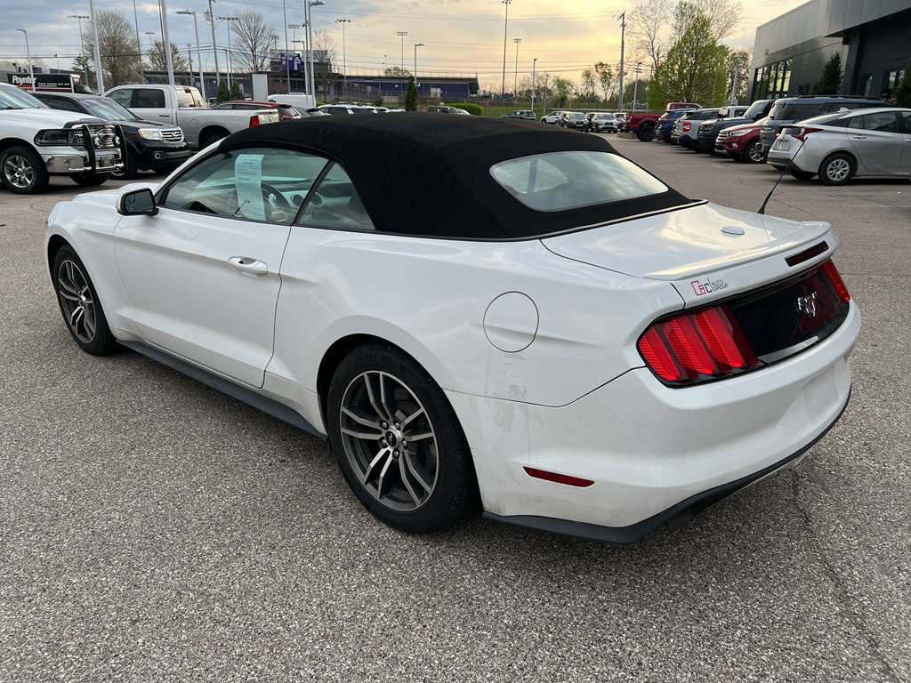 Used 2016 Ford Mustang Premium image 5