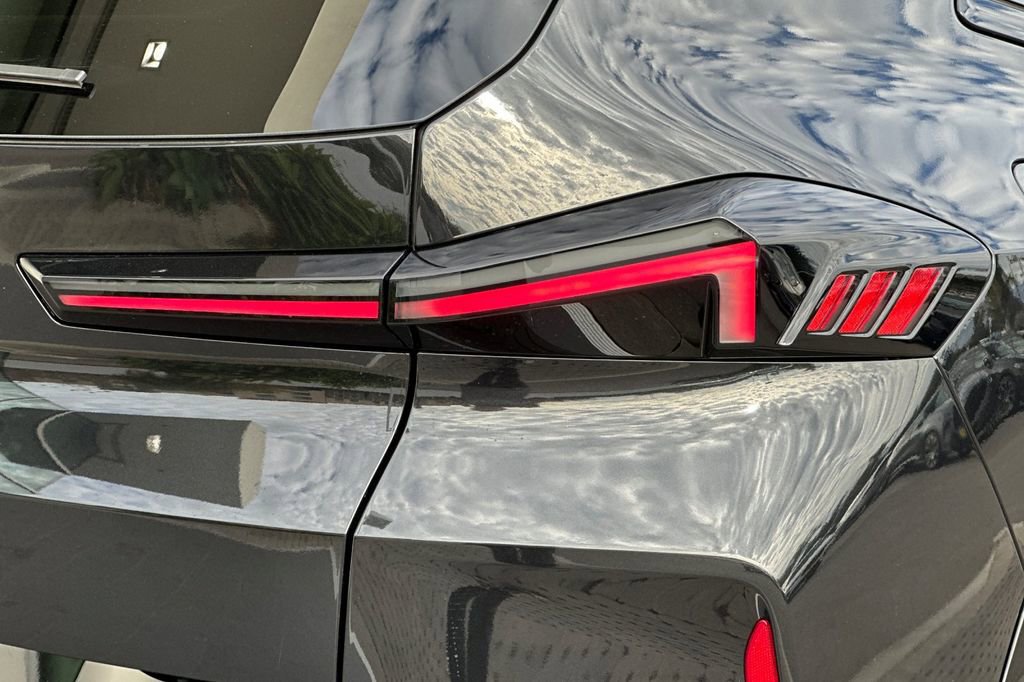 New 2026 BMW XM Label Red image 34