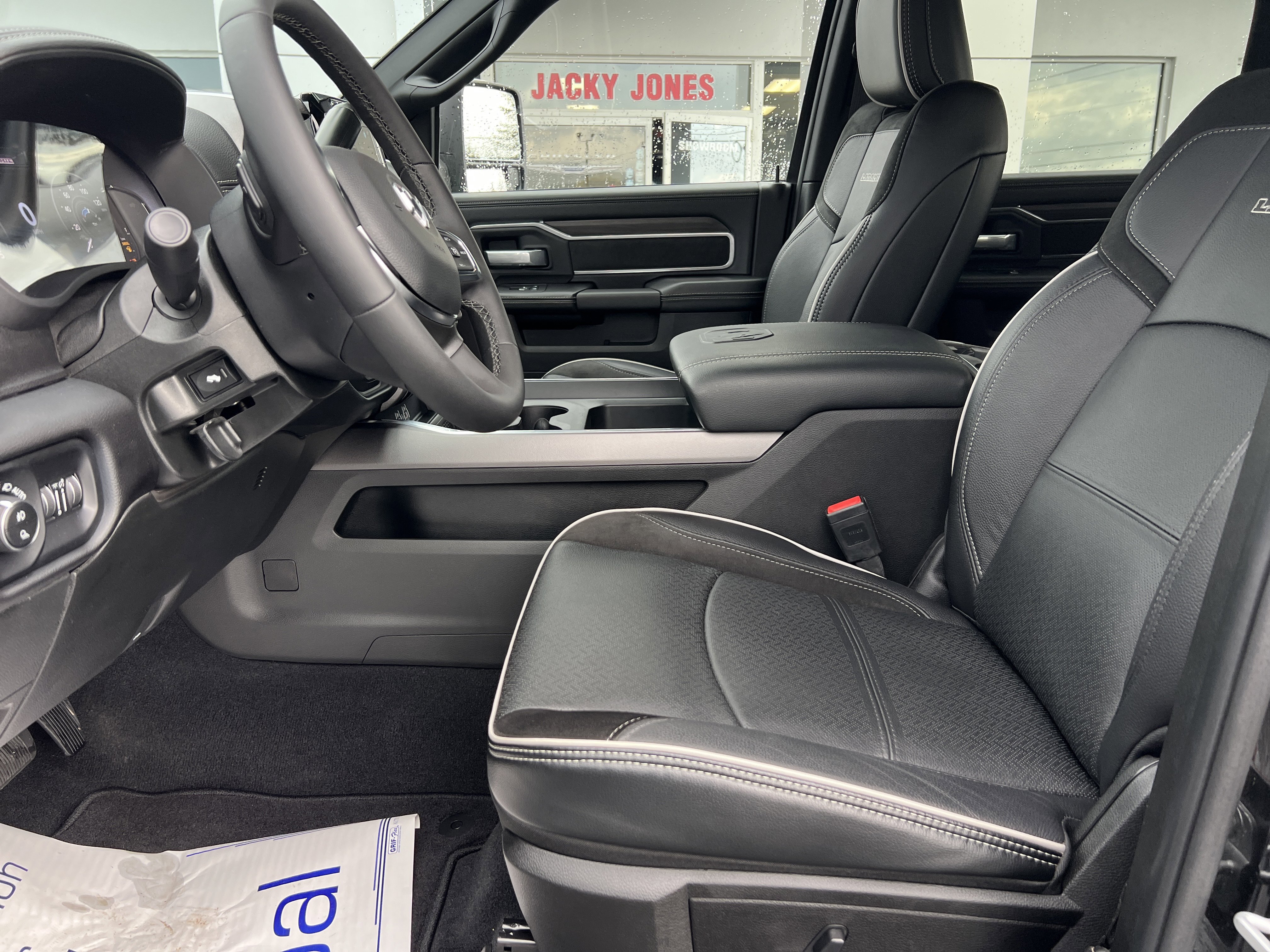 Used 2025 RAM 2500 Laramie image 20