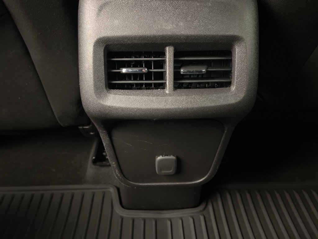 Used 2018 Chevrolet Equinox LT image 29