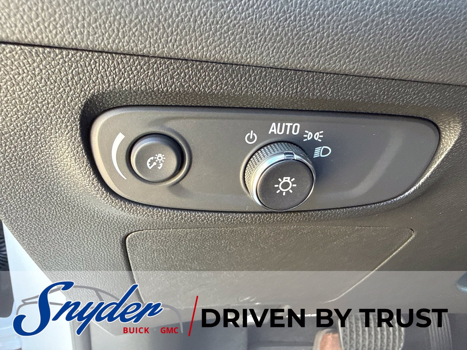 New 2026 Buick Encore GX Preferred w/ Advanced Technology Package FWD image 24