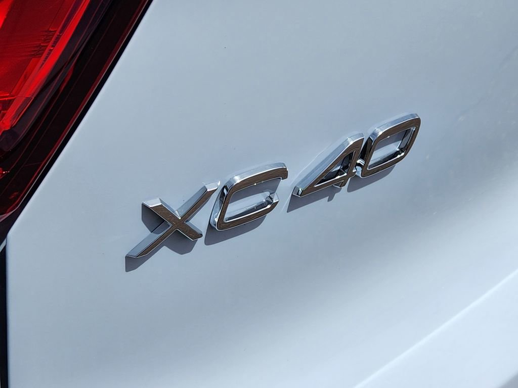 New 2026 Volvo XC40 B5 Ultra w/ Climate Package AWD/4WD image 31