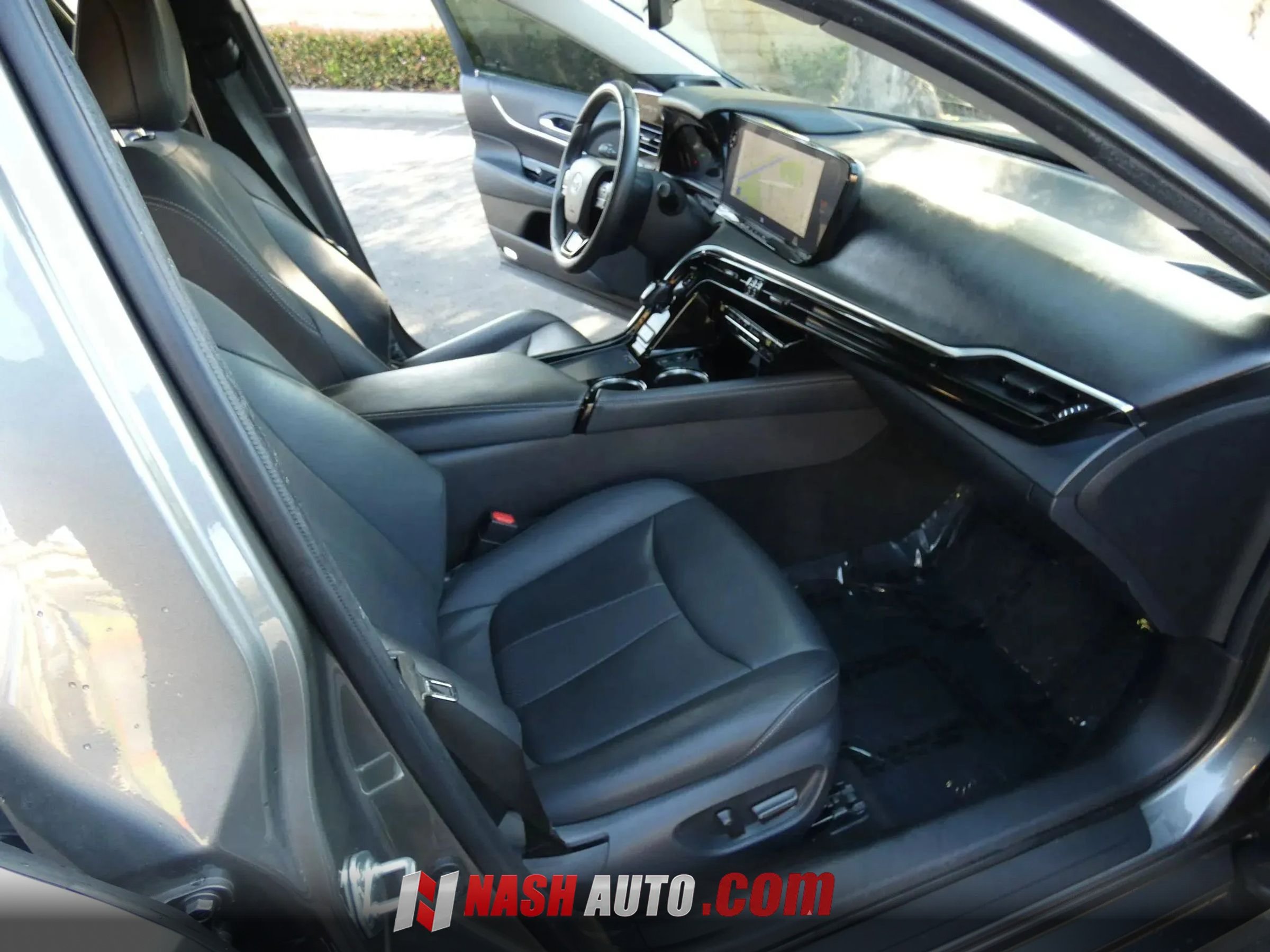 Used 2023 Toyota Mirai w/ Advanced Technology Package RWD image 26