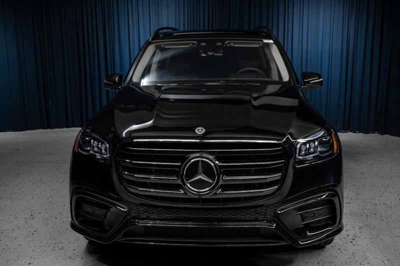 New 2026 Mercedes-Benz GLS 450 4MATIC image 2