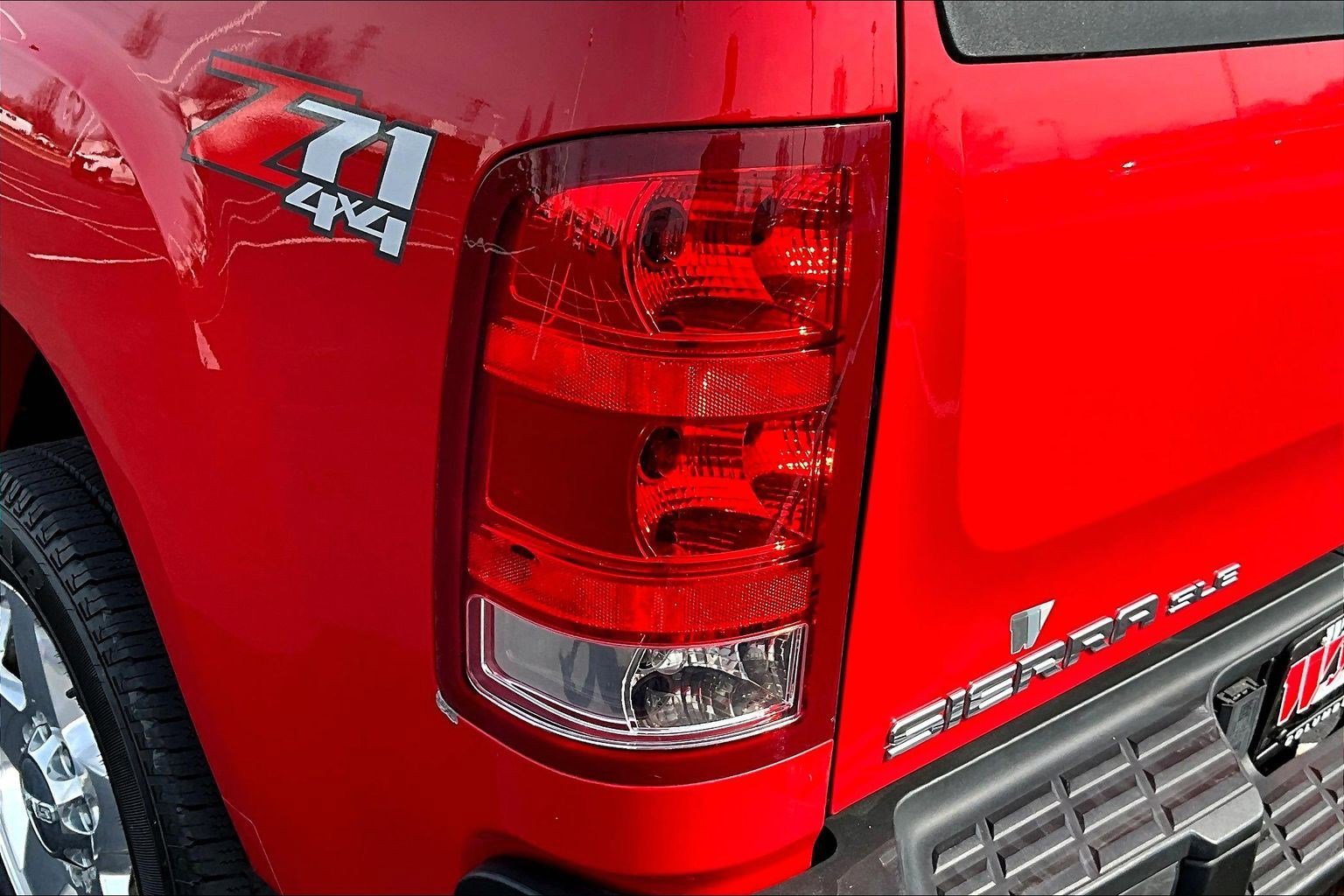 Used 2013 GMC Sierra 2500 SLE w/ SLE Preferred Package image 23