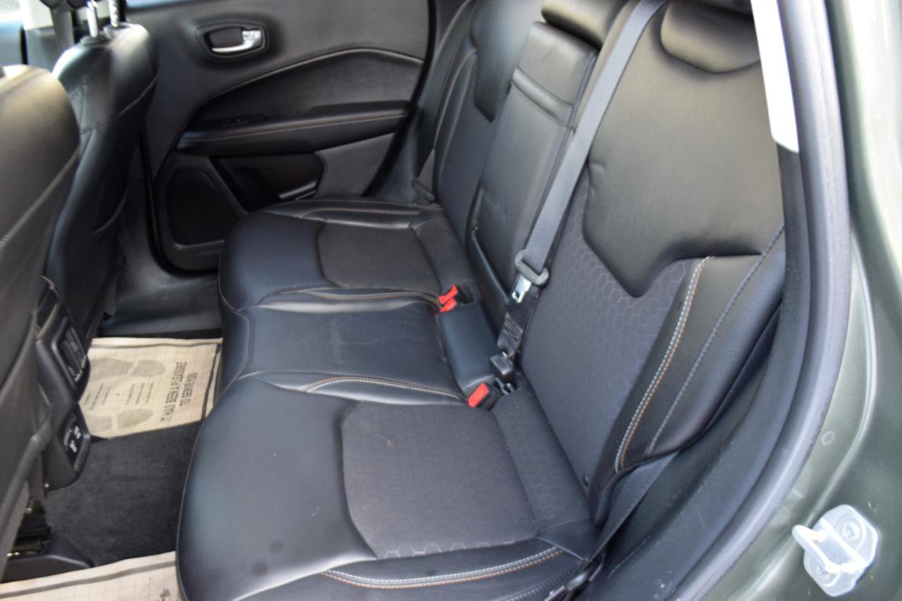 Used 2018 Jeep Compass Latitude w/ Popular Equipment Group AWD/4WD image 29