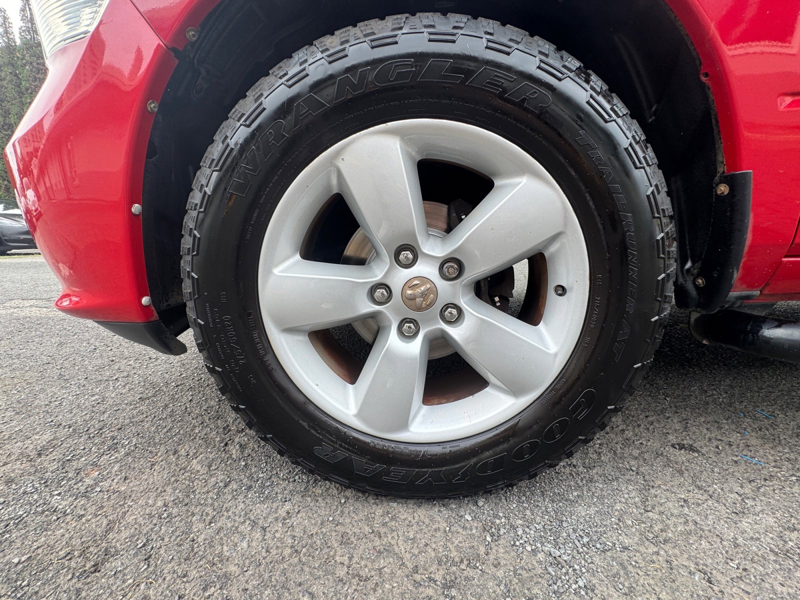 Used 2014 RAM 1500 Express image 18