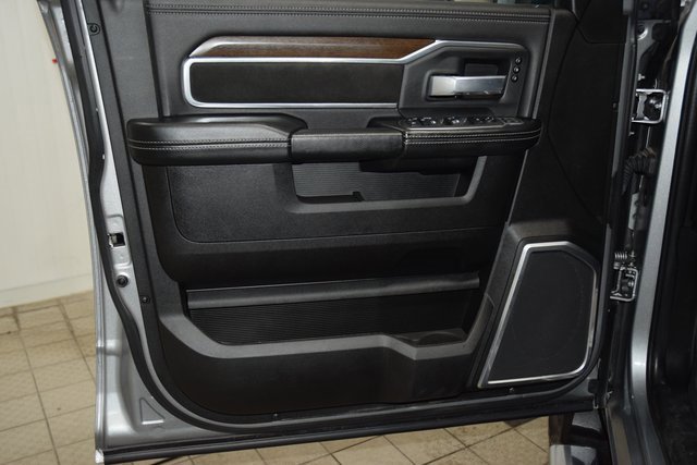 Used 2024 RAM 3500 Laramie image 54