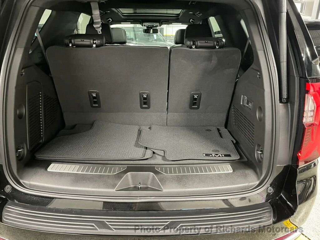 Used 2026 GMC Yukon Denali w/ Sun & Power Step Package image 21