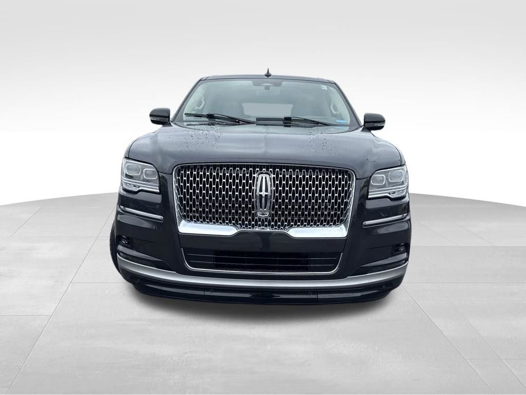 Used 2023 Lincoln Navigator Reserve image 8