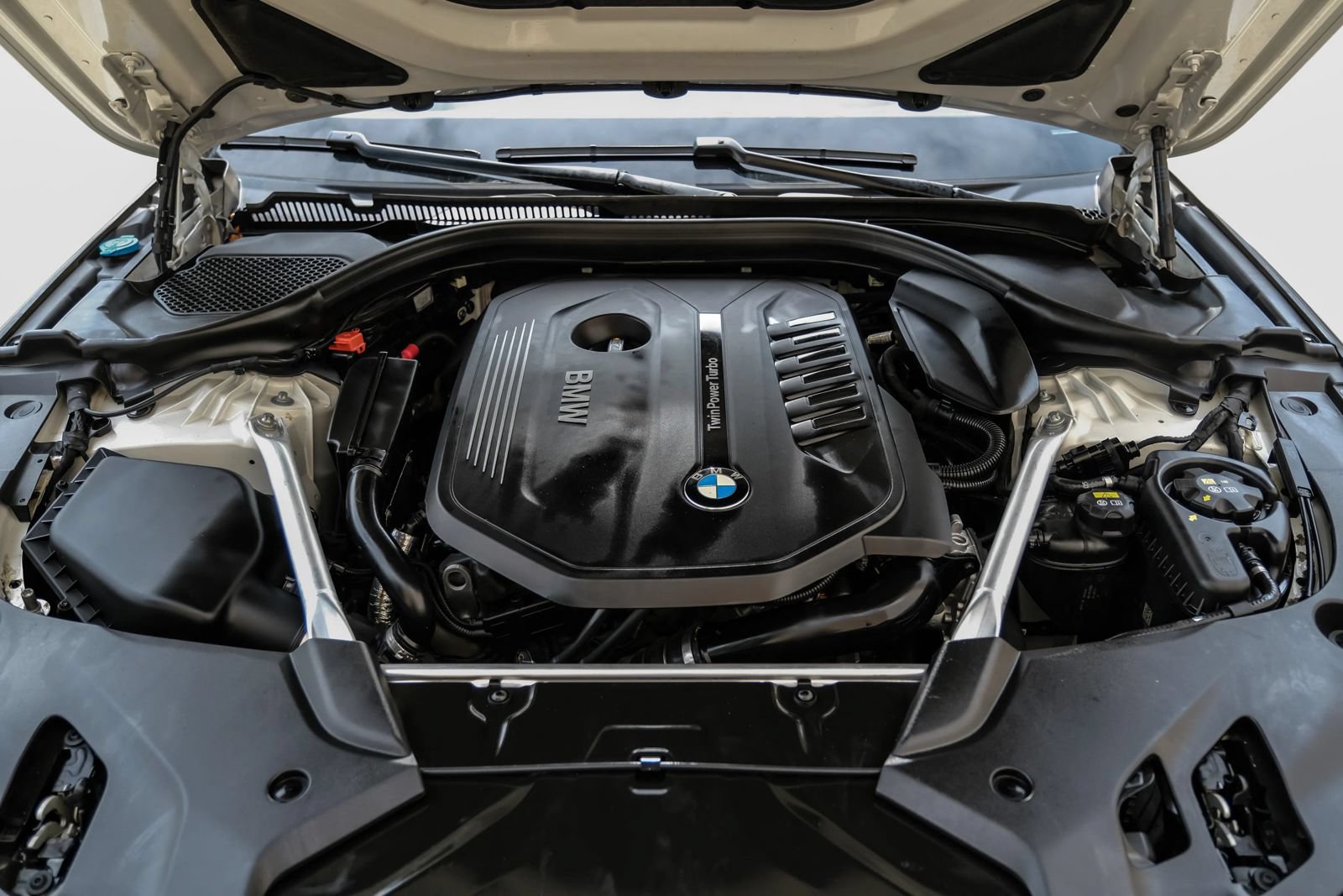 Used 2019 BMW 540i xDrive AWD/4WD image 47