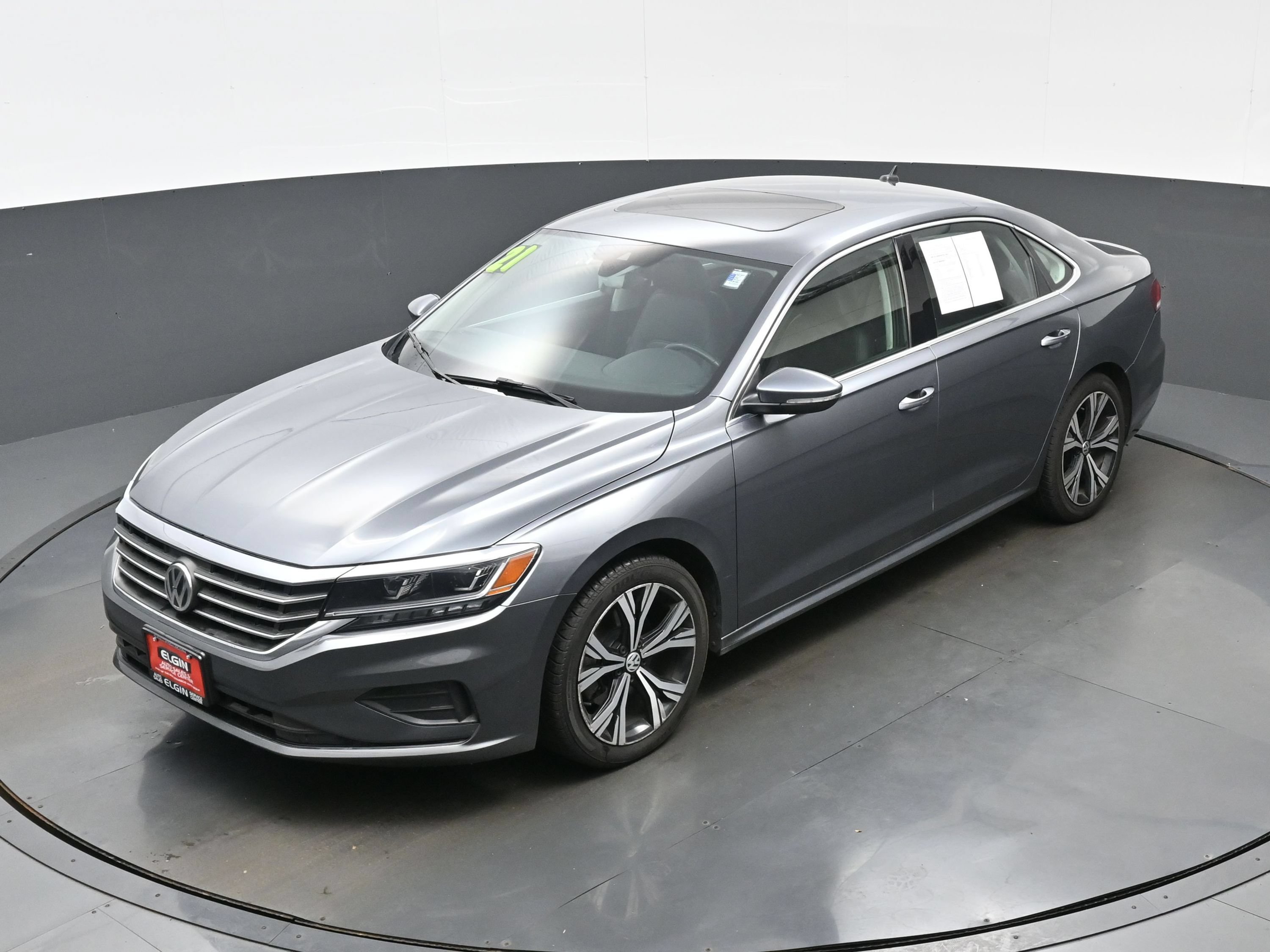 Used 2021 Volkswagen Passat 2.0T SE FWD image 32