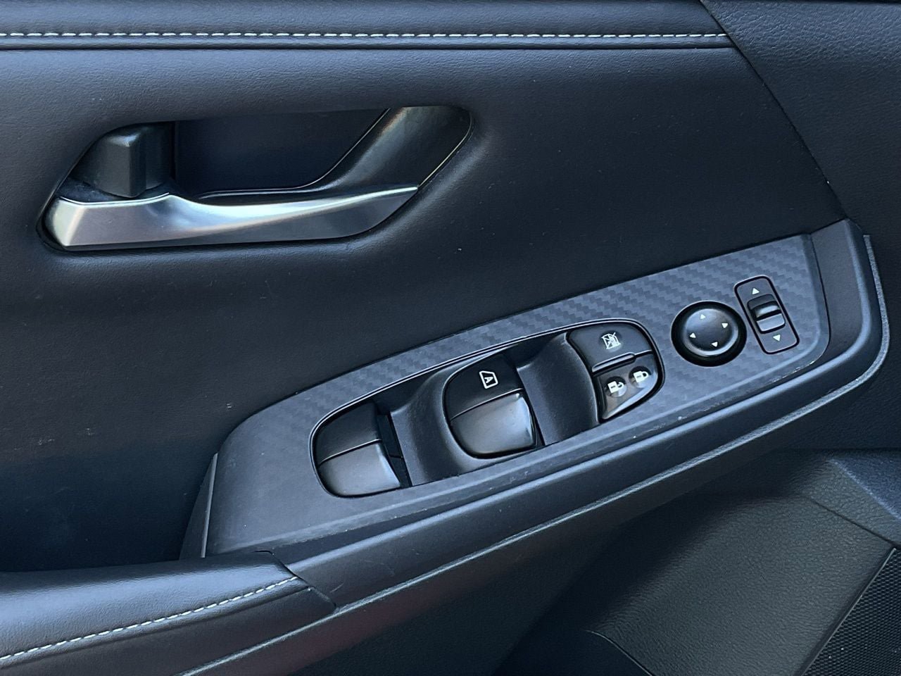 Used 2023 Nissan Sentra SV w/ All-Weather Package image 13