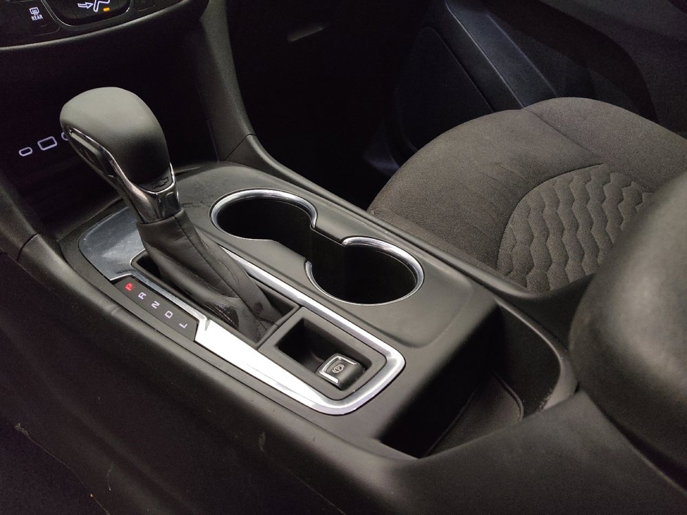 Used 2021 Chevrolet Equinox LT FWD image 26