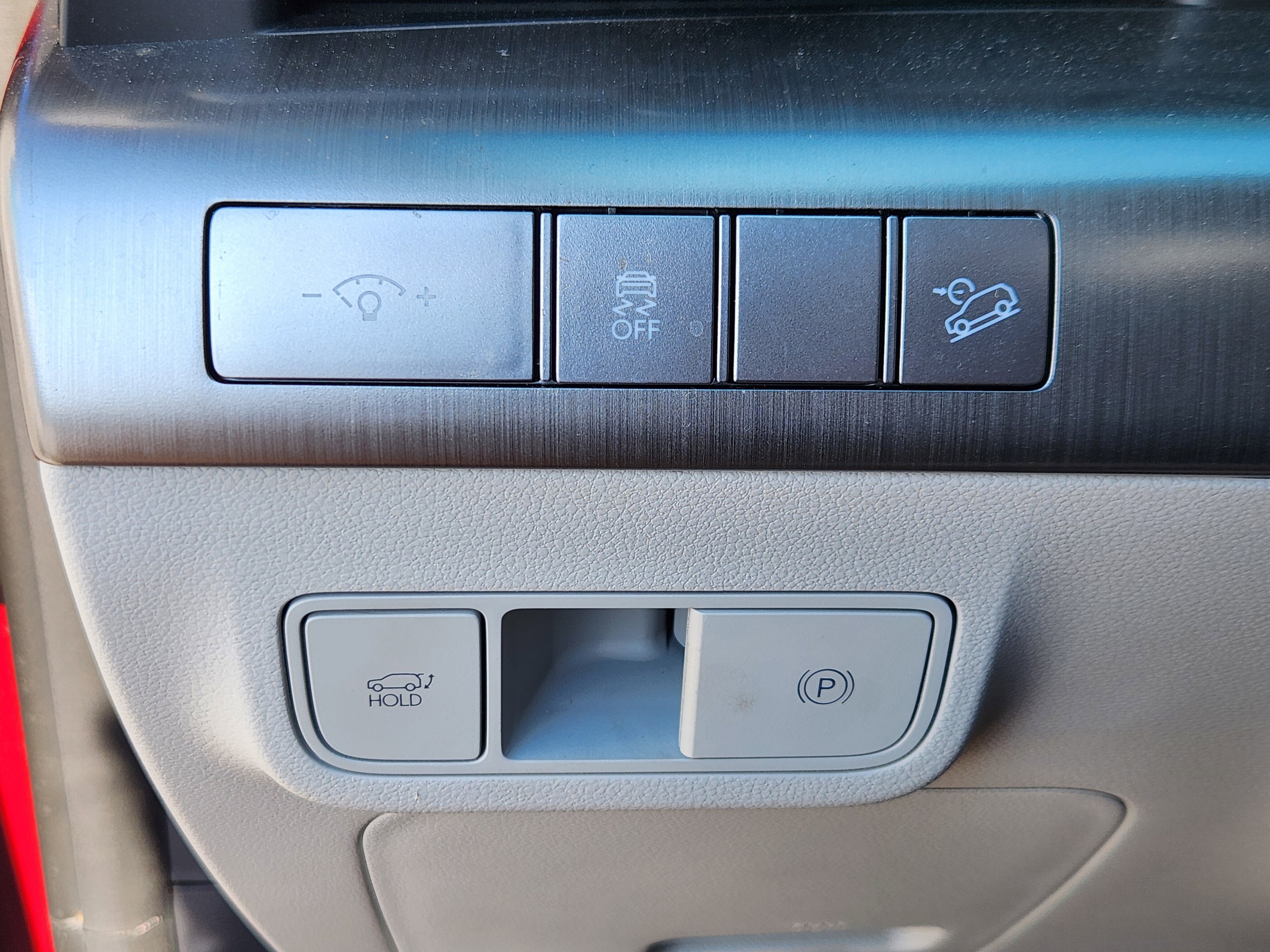 Certified 2024 Hyundai Kona Limited image 27