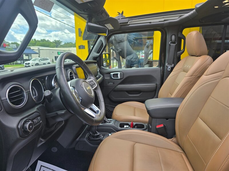 Used 2021 Jeep Wrangler Unlimited Sahara AWD/4WD image 18