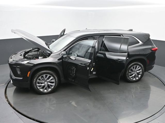 Used 2025 Buick Enclave Preferred w/ Power Package FWD image 65