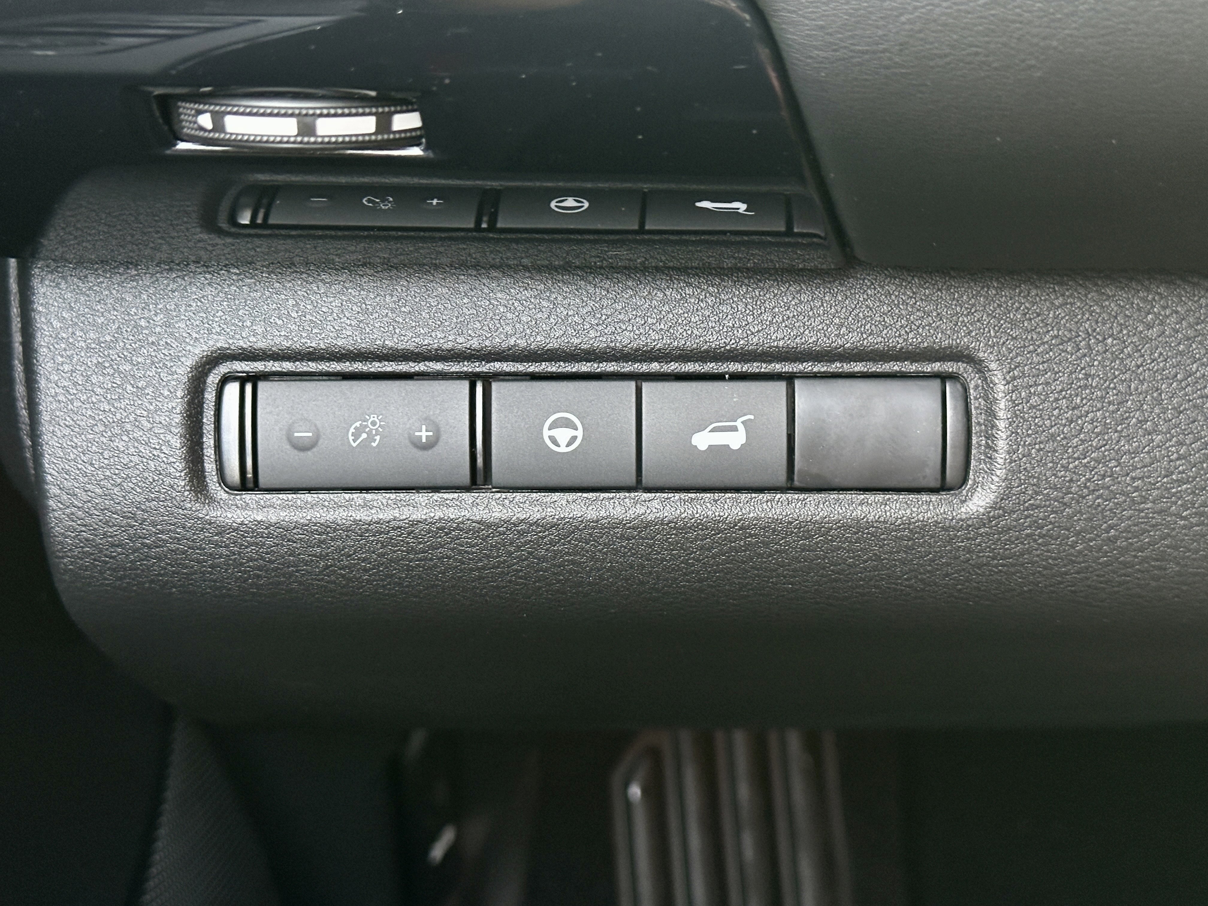 New 2026 Nissan Pathfinder SV AWD/4WD image 27