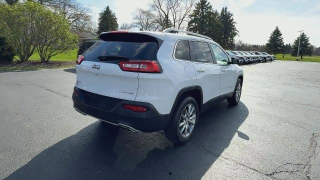 Used 2018 Jeep Cherokee Limited w/ Technology Group image 8