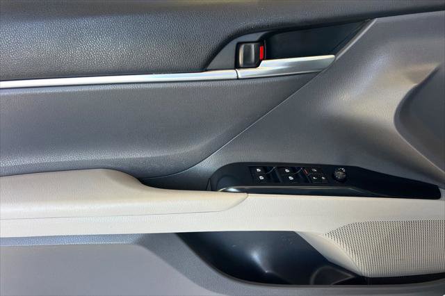 Certified 2018 Toyota Camry LE FWD image 12