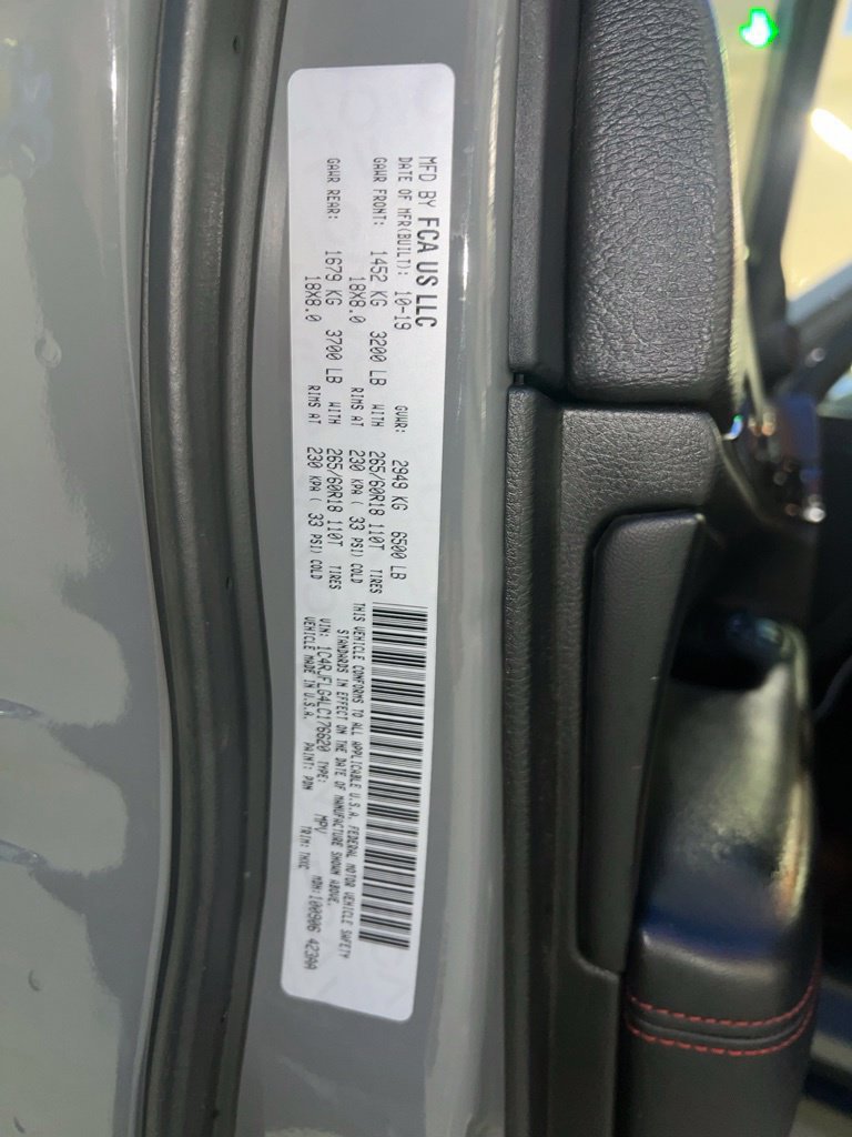 Used 2020 Jeep Grand Cherokee Trailhawk AWD/4WD image 35