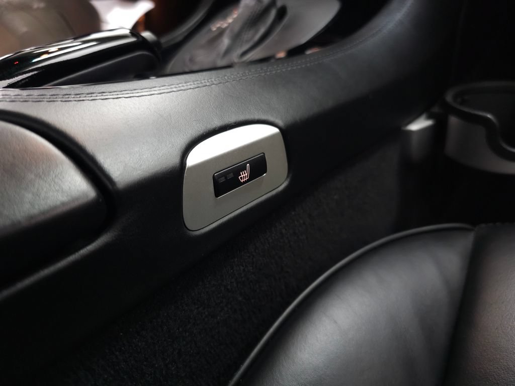 Used 2003 BMW Z8 RWD image 23