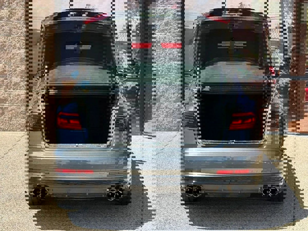 Used 2021 Audi S8 L w/ S8 Executive Package image 13