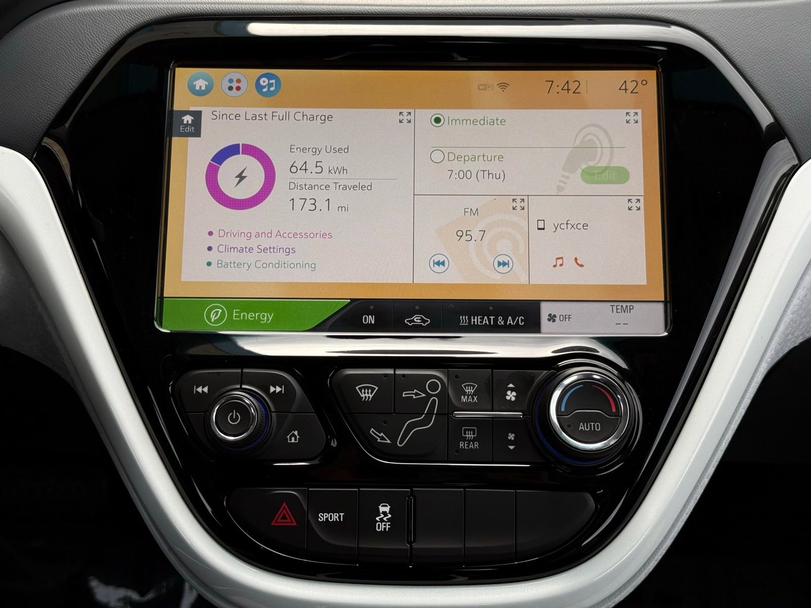 Used 2018 Chevrolet Bolt LT FWD image 34