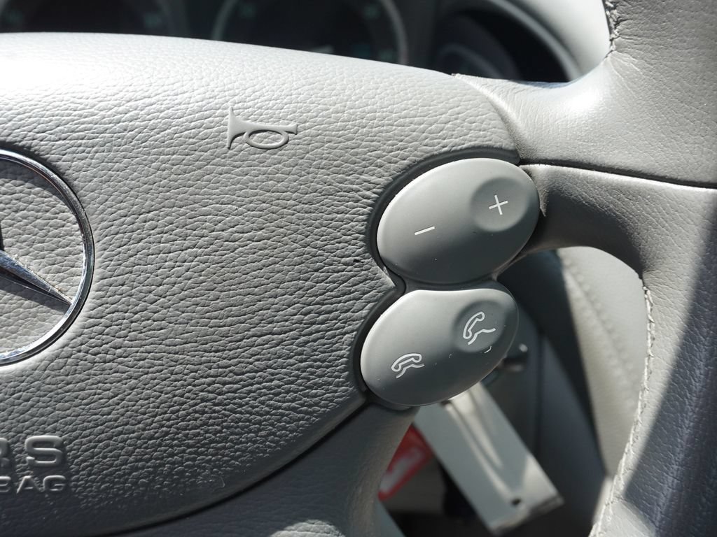 Used 2005 Mercedes-Benz SL 500 image 30