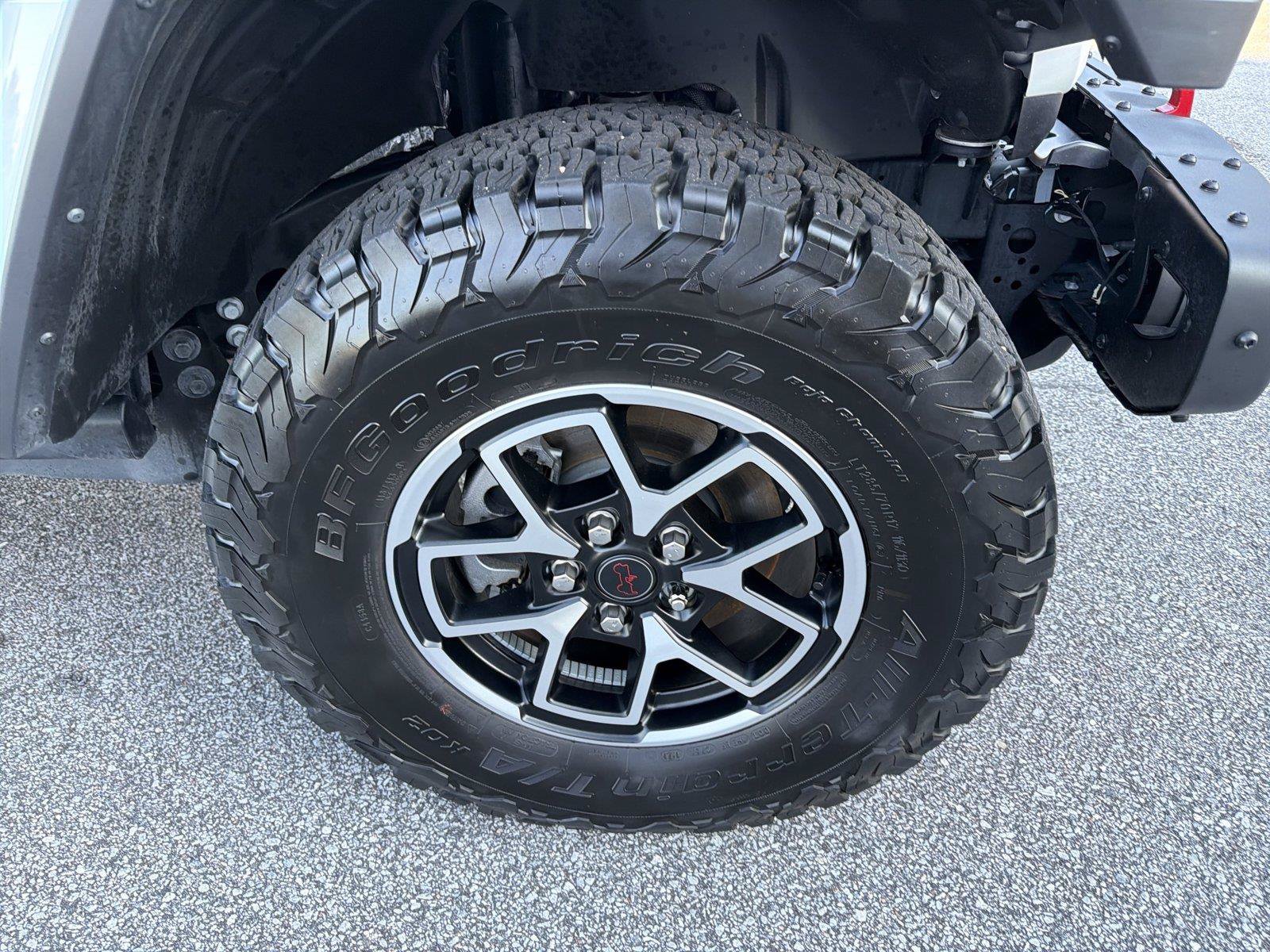 Used 2026 Jeep Wrangler Unlimited Rubicon AWD/4WD image 11